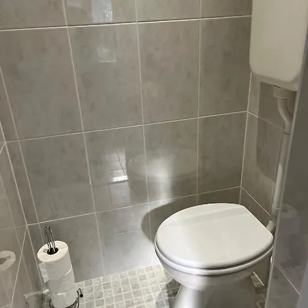 Apartma Movrin Kamnica Exterior photo